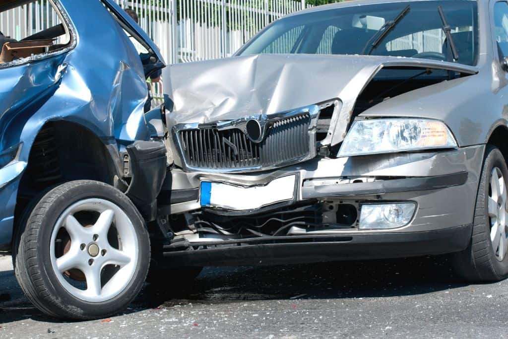 La aseguradora no quiere pagar en un choque de auto